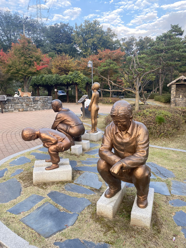 A Unique Attraction in Suwon! 🚽✨ Toilet Park