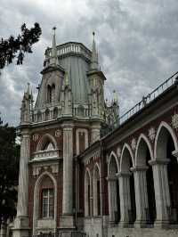  The Russian Versailles: A Walk Through Tsaritsyno  