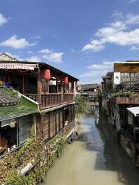 Zhujiajiao is an ancient water town located in the Qingpu District of Shanghai