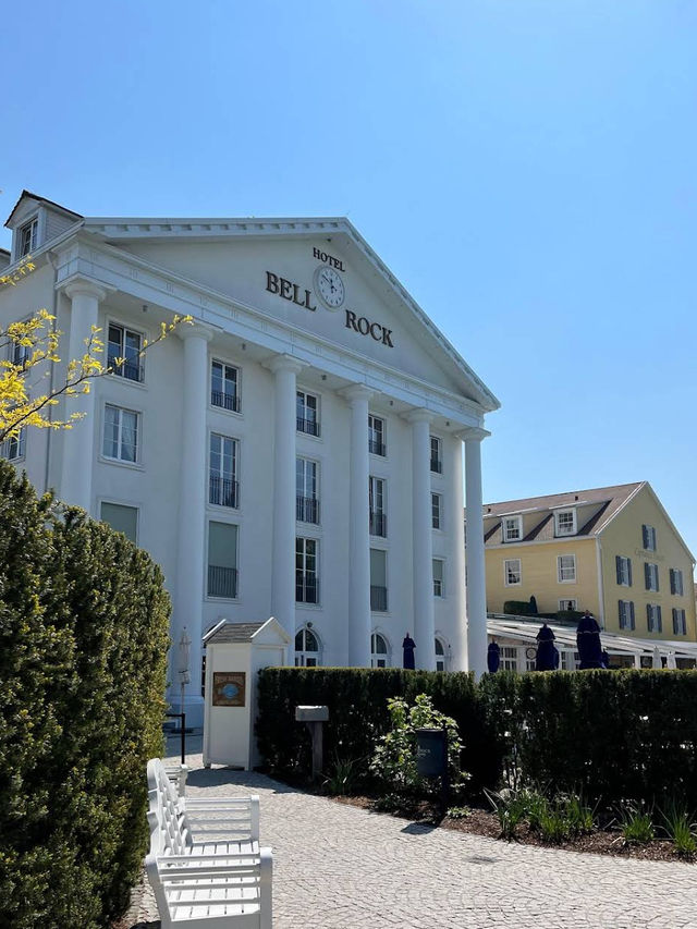 Spirit of St. Louisบาร์ที่พาเราย้อนเวลาแบบมีสไตล์ Spirit of St. Louisบาร์ที่พาเราย้อนเวลาแบบมีสไตล์