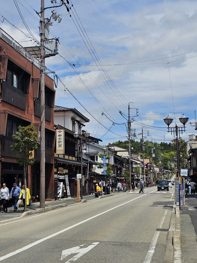 🏔️ Discover Japan's Most Enchanting Mountain Town: Your Ultimate Takayama Adventure Guide! 🍶