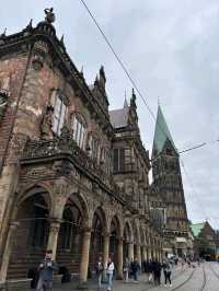 🎃 Halloween Magic in Bremen: Spooky Sights & Thrills to Do! 🧙♀️🦇