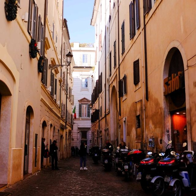 Rome – Domes, Alleys, and Eternal Architecture 🏛️🌅