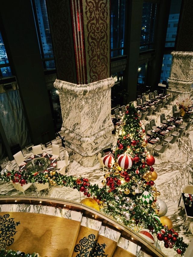 A Christmas miracle at The Reverie Saigon 🎄✨ A Christmas miracle at The Reverie Saigon 🎄✨