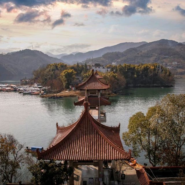 Shaanxi Yinghu Lake