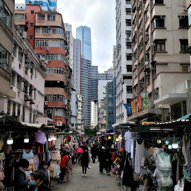 Discover Hong Kong's Vibrant Night Market