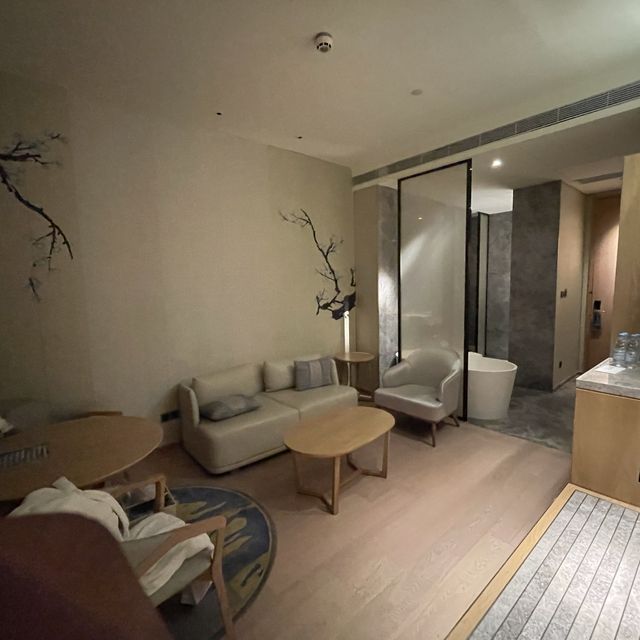 5⭐️Luxury Hotel🏨~Crowne Plaza Hotel 