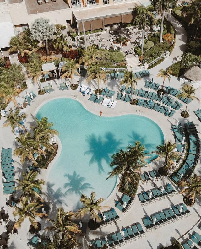 Serene Moments at @ritzcarltonkeybiscayne: Drone Adventures