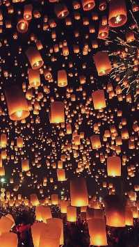 總要來一次浪漫，泰國清邁七夕節的天燈會滿足你