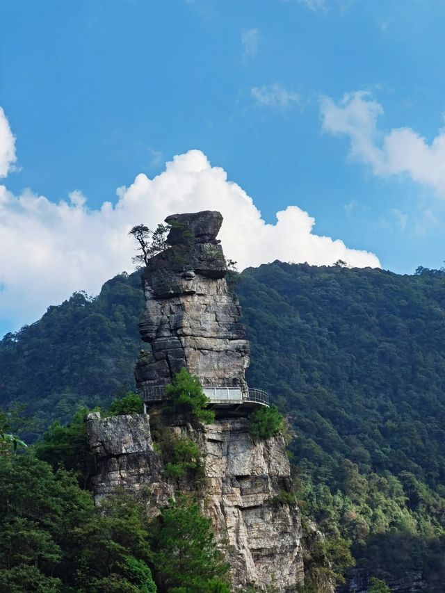 夾縫岩景區貴州獨山縣夾縫岩