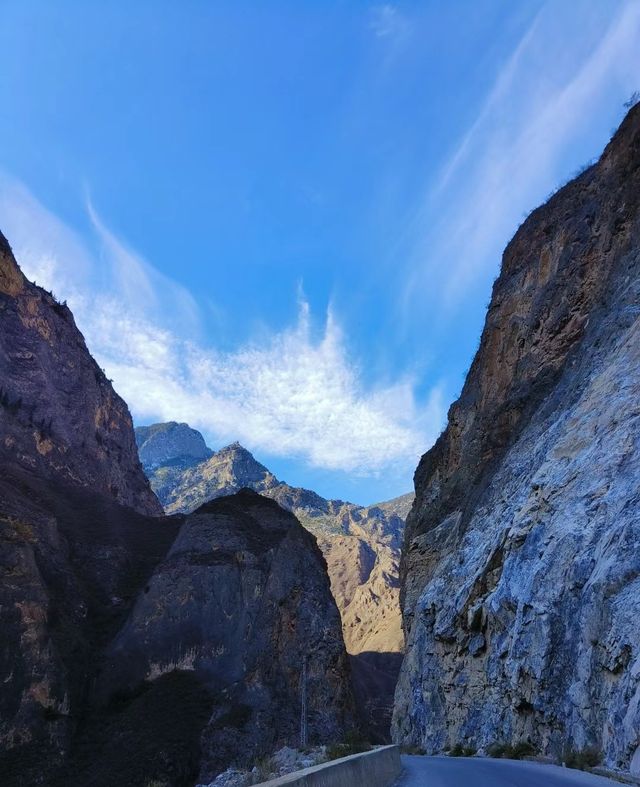 川西小眾秘境 | 鄉城，遺失在河谷的世外桃源