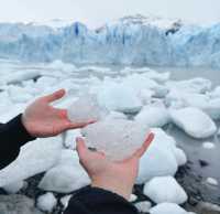 冰雪探險，我將帶你穿越莫雷諾大冰川的神秘之旅！