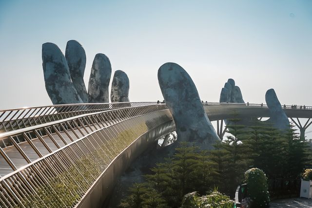 海拔1400米之上建在雲端的佛手橋