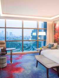 🌟 Jakarta's Top Stays: Luxury & Location 🌃✨
