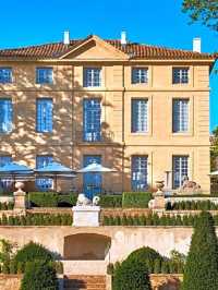 🏰✨ Aix-en-Provence's Charming Chateau Stay 🍷🌟