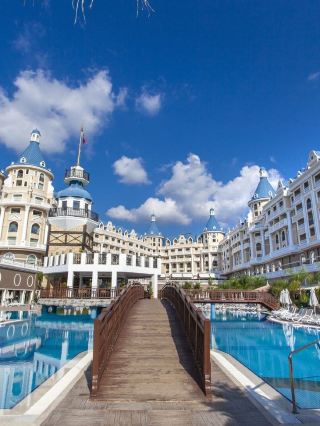 🌟 Alanya's Luxe Escape: Haydarpasha Palace! 🌟
