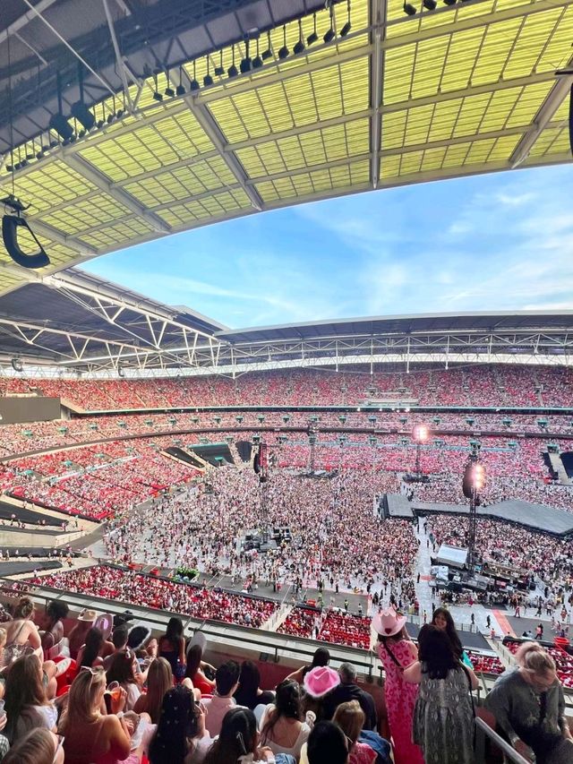 London, the Eras Tour - UNFORGETTABLE🥰🤩❤️