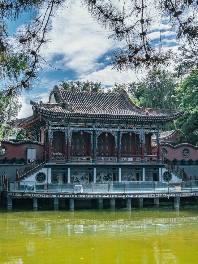 自駕甘肅，臨夏市區值得去的園林
