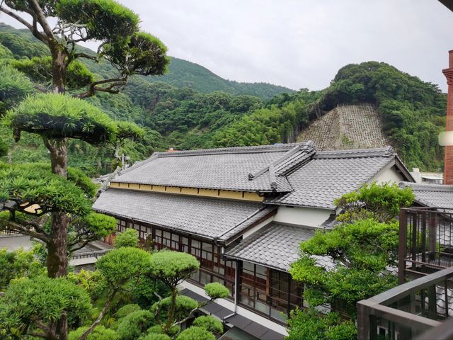 日奈久溫泉·金波樓：百年傳承，海畔秘境。
