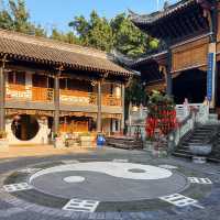 清淨之境｜藏在重慶半山腰的一個廟宇，因廟內供奉武聖“關羽”得名