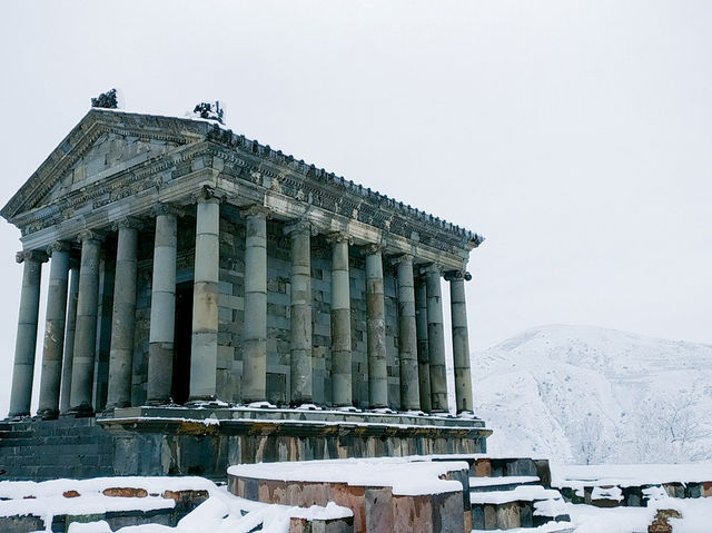 Greek monuments without VISA