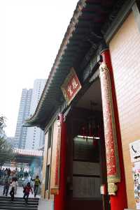 Super Accurate Oracle at the Wong Tai Sin Temple in Hong Kong