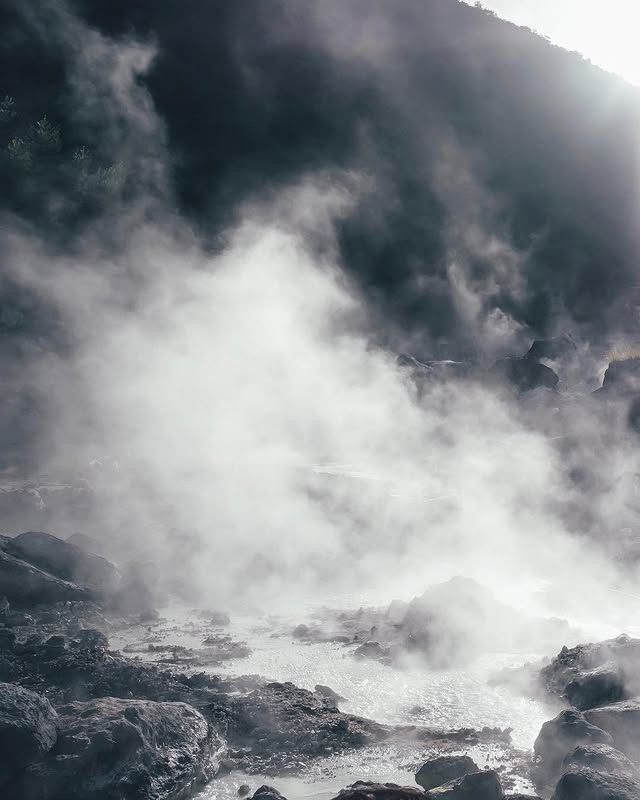 日本雲仙市 | 雲仙地獄—蒸汽彌漫嘅神秘溫泉景觀 
