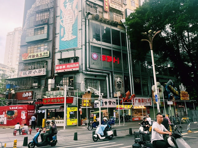 廣東省深圳市羅湖區一個美食商場： 深圳文和友，適合觀光旅遊、度假休閒等！
