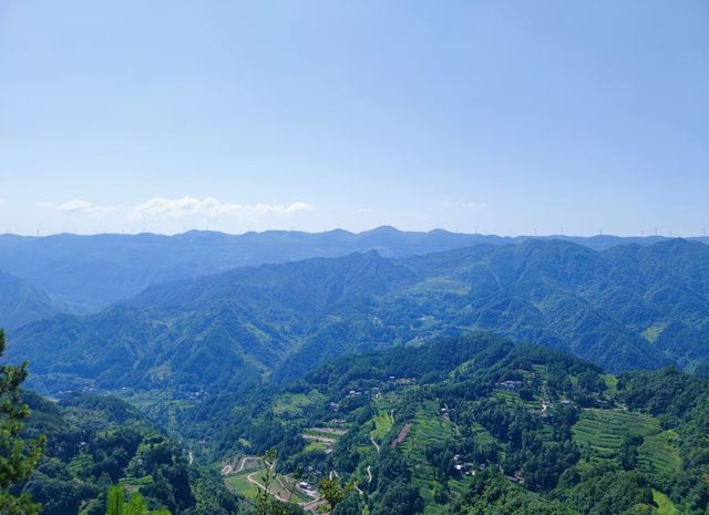 去利川蘇馬蕩，邂逅22℃嘅夏天