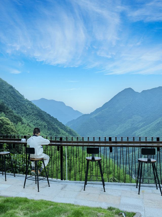 衢州避暑聖地終於搵到啦！懸崖露台獨攬成片山景