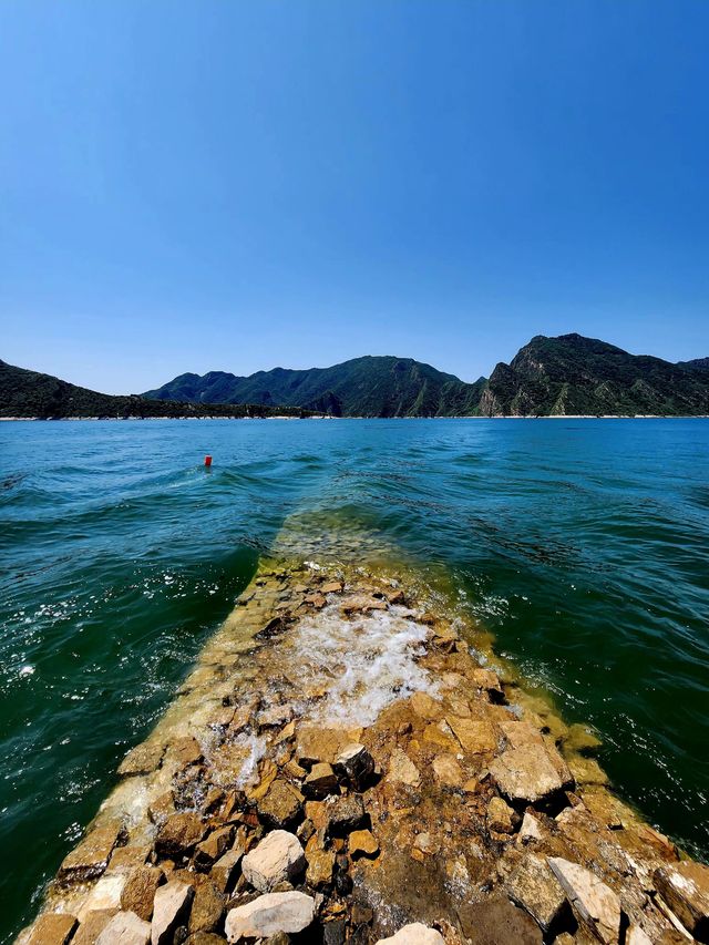 潘家口：當長城墜入碧波的詩行