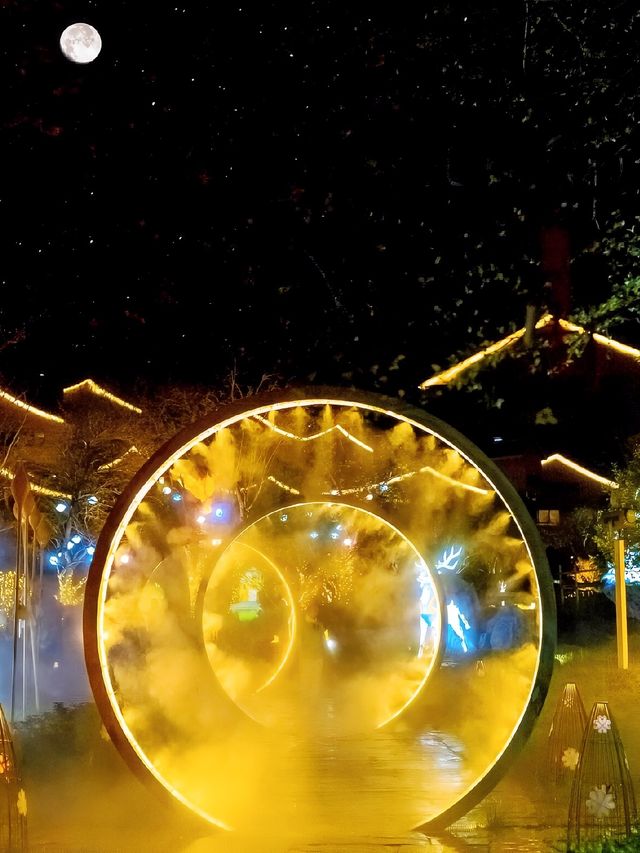李白真係冇呃人！影到啦，咩叫手可摘星辰。