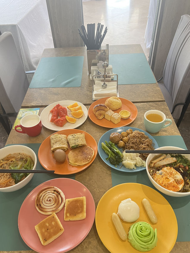 三亞躺平攻略酒店食到爽出門口就睇到海