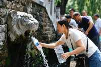 泉城濟南–泉水浸腳、把子肉續命、笑爆72泉