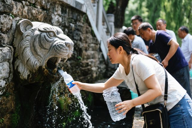 泉城濟南–泉水浸腳、把子肉續命、笑爆72泉