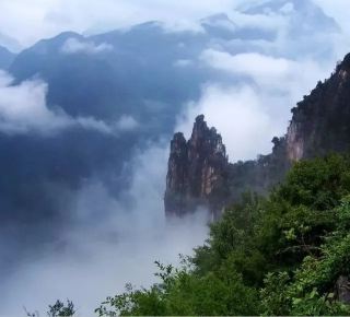 Western Hubei Romantic Self-Driving 6-Day 5-Night Guide: Journey Through Mountains and Rivers, Encountering the Most Beautiful Love Stories