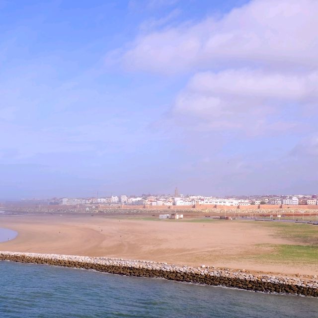 🏝️ Rabat’s White Houses by the Sea – The City in Blue and White 🏝️ Rabat’s White Houses by the Sea – The City in Blue and White