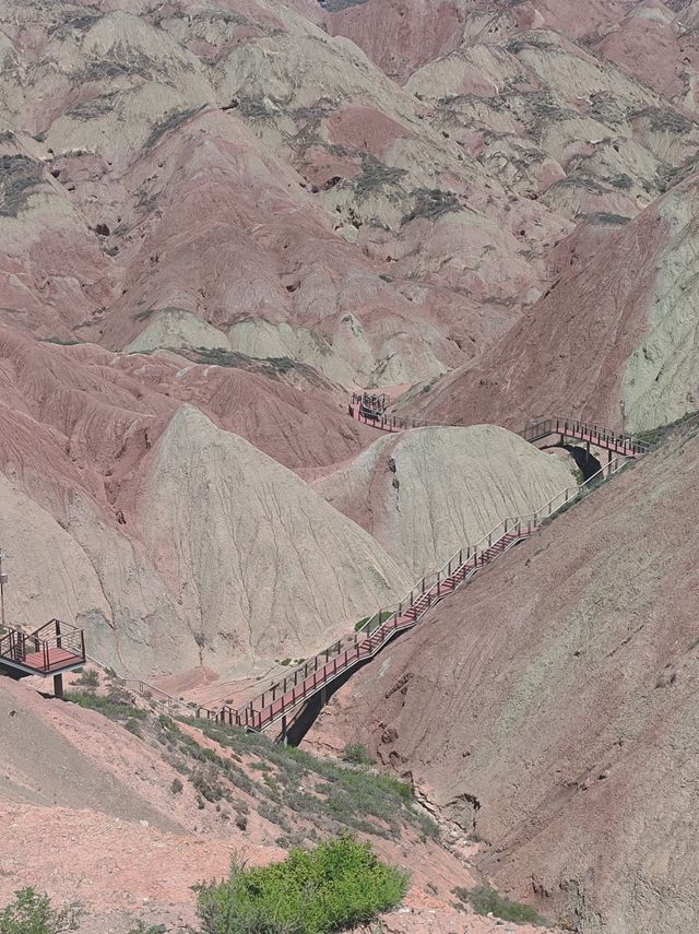 水墨丹霞｜蘭州隱藏的「眼影盤」！小眾又出片！