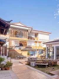 瀘沽湖封神民宿！推窗就是整片藍朴墅全湖景Villa太絕了