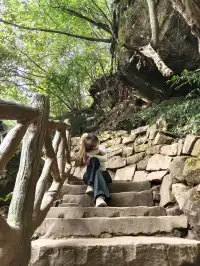 邛崍天台山徒步看瀑布