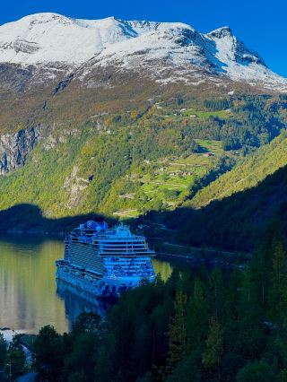 Stunning Hiking Guide to Norway's Geiranger Fjord & Eagle Road!