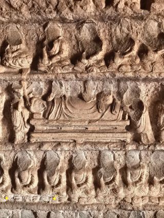 Longfengshan Qianfodong Grottoes in Hancheng｜A Cave with a Broken Buddha Statue and a Stone Stele