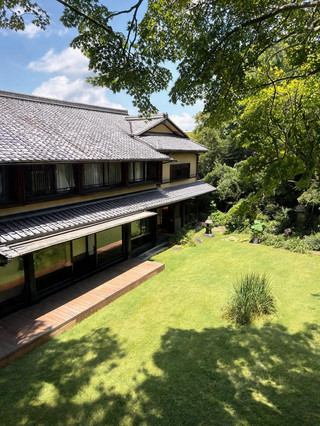 在關西住到了百年庭院旅館，淪陷了