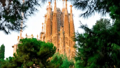 8-day multi-country Europe tour: copy this itinerary and go — traveler post in Arles