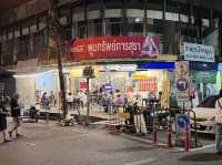 ร้านราดหน้าหมูนุ่ม ที่ไม่ได้มีเมนูเด็ดแค่ราดหน้า