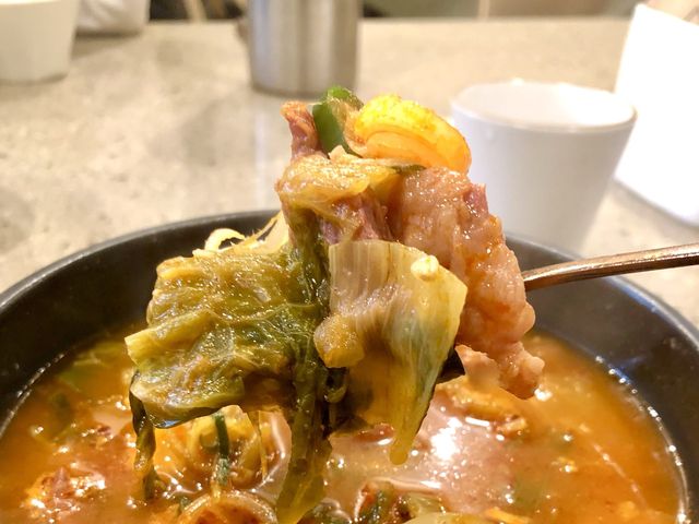 담백한 맛이 끝내주는 ‘한우국밥’ 순우블랙 🌟