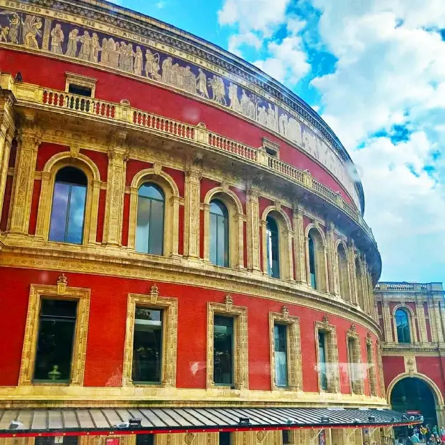 ROYAL ALBERT HALL IN LONDON.