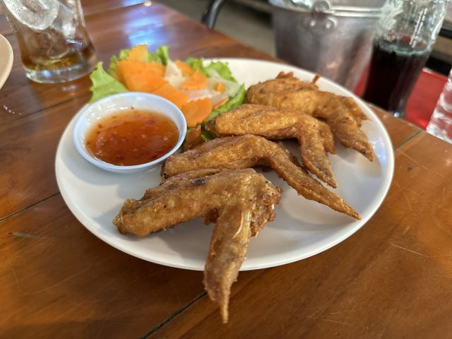 ร้าน ฅน 101 รสแซ๊ปลูกอีสาน