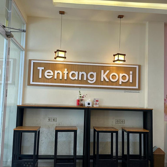 Cafe with affordable eats, pretty atmosphere