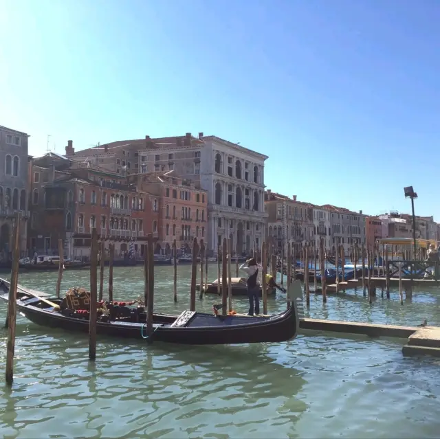 Hello Beautiful Venice!